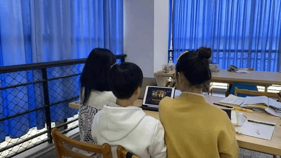 说明: 2803B3674F18871EAD80CB3770638262