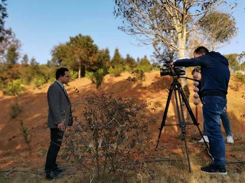 说明: http:/__local/1/5D/B2/13C8B8646BFCBE7967B2C9290C0_B8828DB6_30C44.jpg