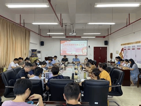 说明: C:\Users\Administrator\Desktop\e5e9b09096bcf65cd27781efe974858.jpg