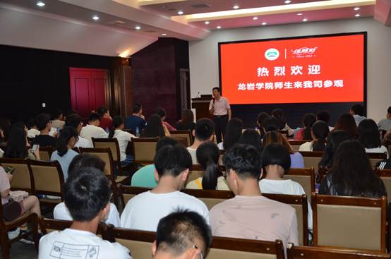 说明: C:\Users\CXF\Desktop\实习实训基地材料\佳丽斯\微信图片_20190515213359.jpg